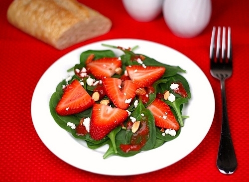 Strawberry Spinach Salad with Strawberry Dressing