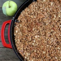 Apple Cinnamon Crumble from www.twopeasandtheirpod.com A favorite fall dessert! #recipe