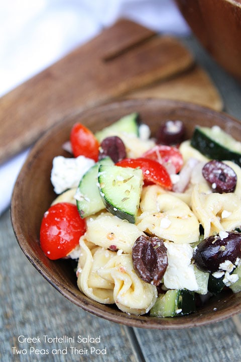 https://www.twopeasandtheirpod.com/wp-content/uploads/2013/06/Greek-Tortellini-Salad-6.jpg
