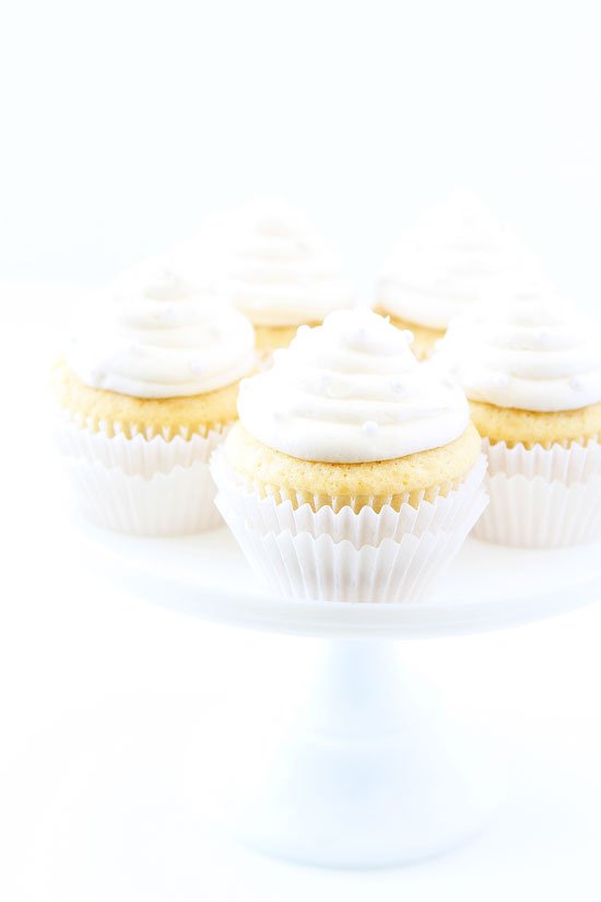 Easy Moist Vanilla Cupcakes with Vanilla Buttercream Frosting