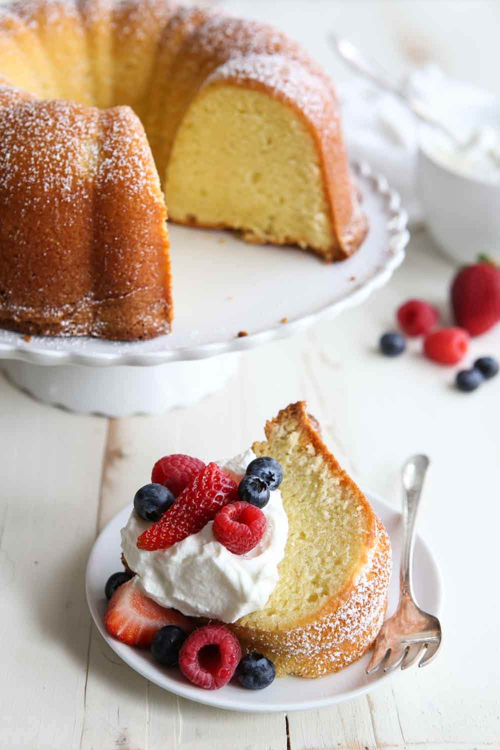 Cream Cheese Pound Cake Recipe {Easy}