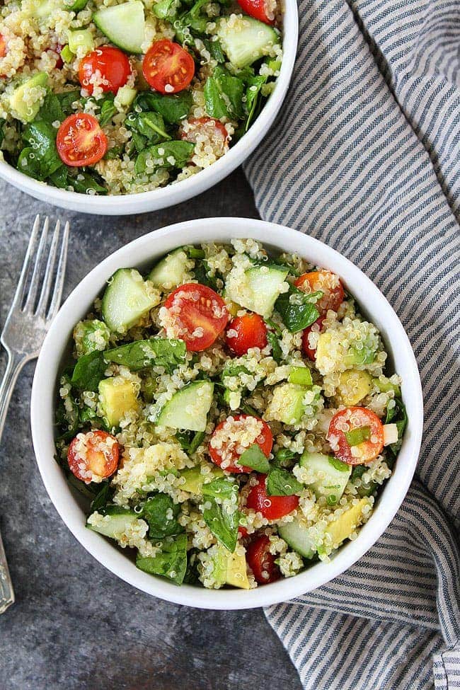 https://www.twopeasandtheirpod.com/wp-content/uploads/2017/09/Easy-Quinoa-Salad-2.jpg
