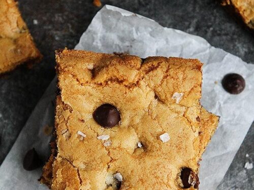 https://www.twopeasandtheirpod.com/wp-content/uploads/2018/09/Chocolate-Chip-Cookie-Bars-1-500x375.jpg