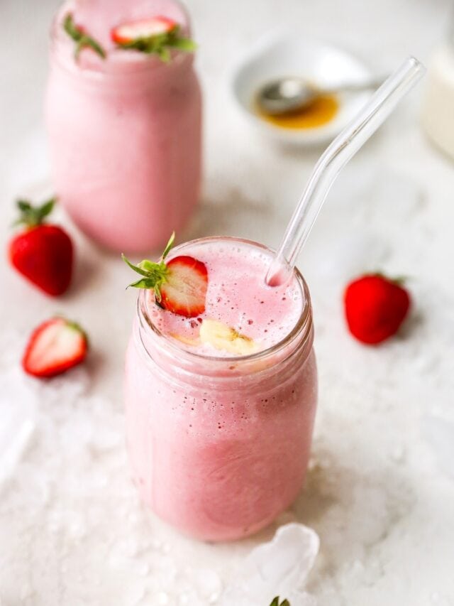 Strawberry Banana Smoothie - Two Peas & Their Pod