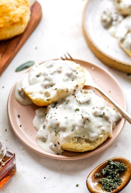 Biscuits and Gravy {Easy} - Two Peas & Their Pod