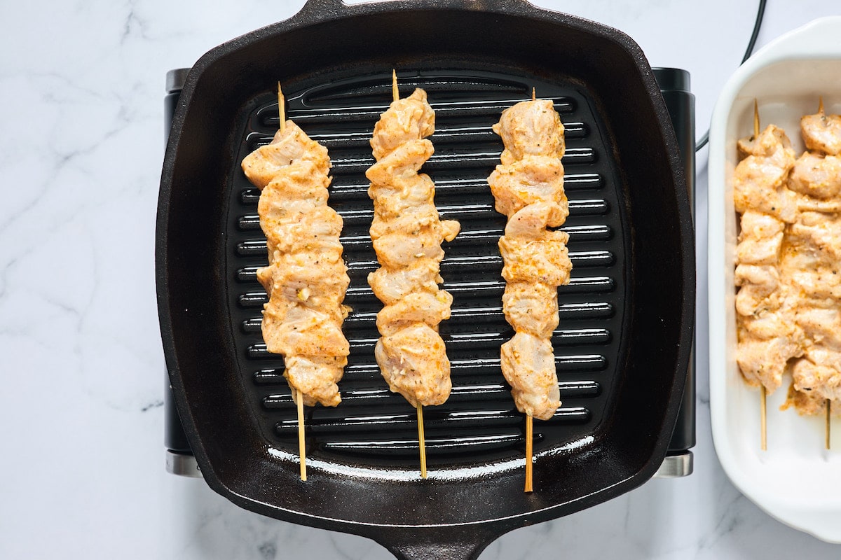 Grilled Greek Chicken Skewers – Cookin' with Mima