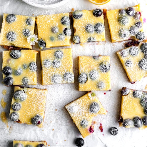 https://www.twopeasandtheirpod.com/wp-content/uploads/2021/06/lemon-blueberry-bars-7-500x500.jpg