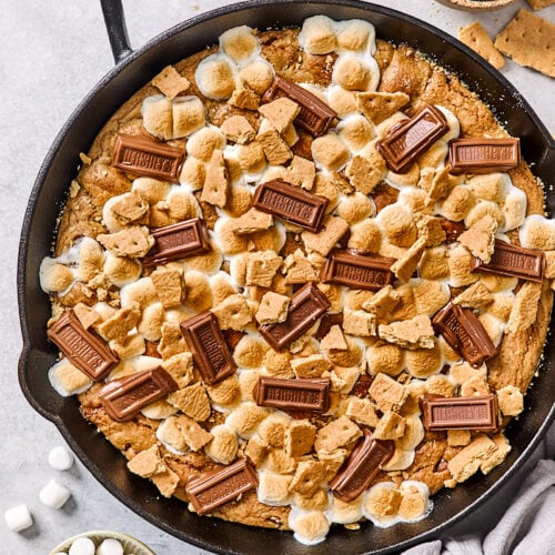 Southern Cast Iron - Gifts from the kitchen like these homemade Mini  Skillet S'mores are guaranteed to add an extra dose of holiday spirit to  any gathering.