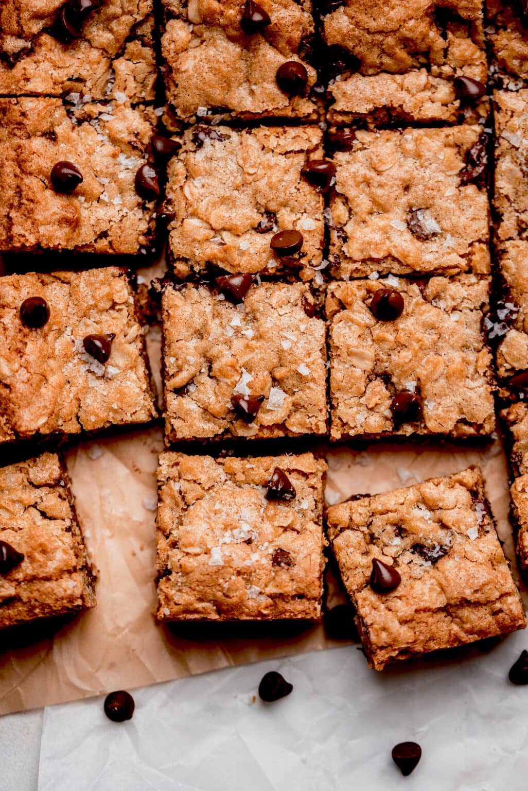 Oatmeal Chocolate Chip Bars {Easy Dessert} Two Peas & Their Pod