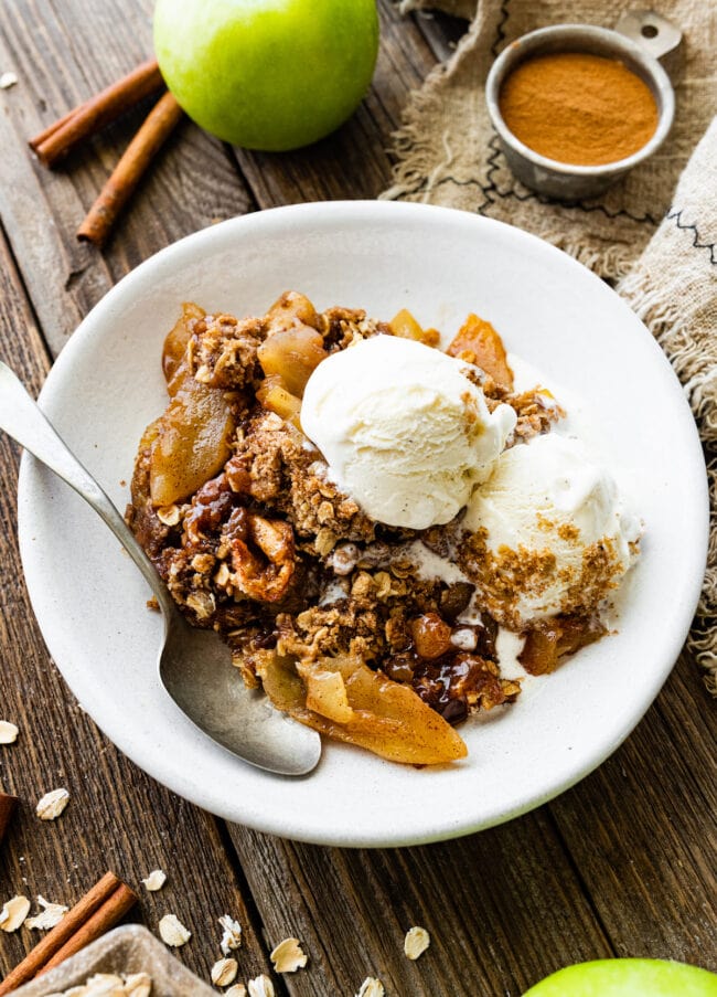 Apple Crisp - Two Peas & Their Pod